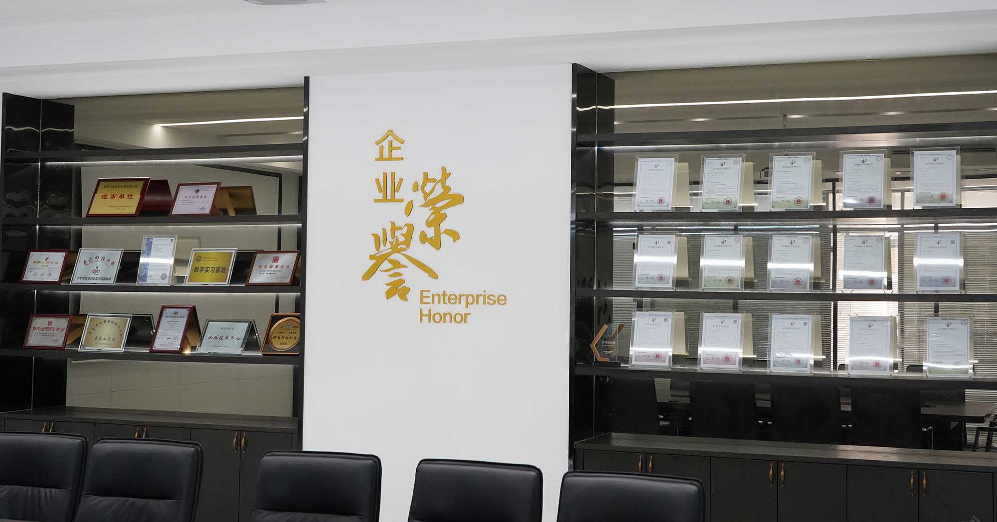無刷電機測試系統(tǒng):艾普智能推動國產(chǎn)化電機測試技術(shù)升級 無刷電機測試系統(tǒng):艾普智能推動國產(chǎn)化電機測試技術(shù)升級
